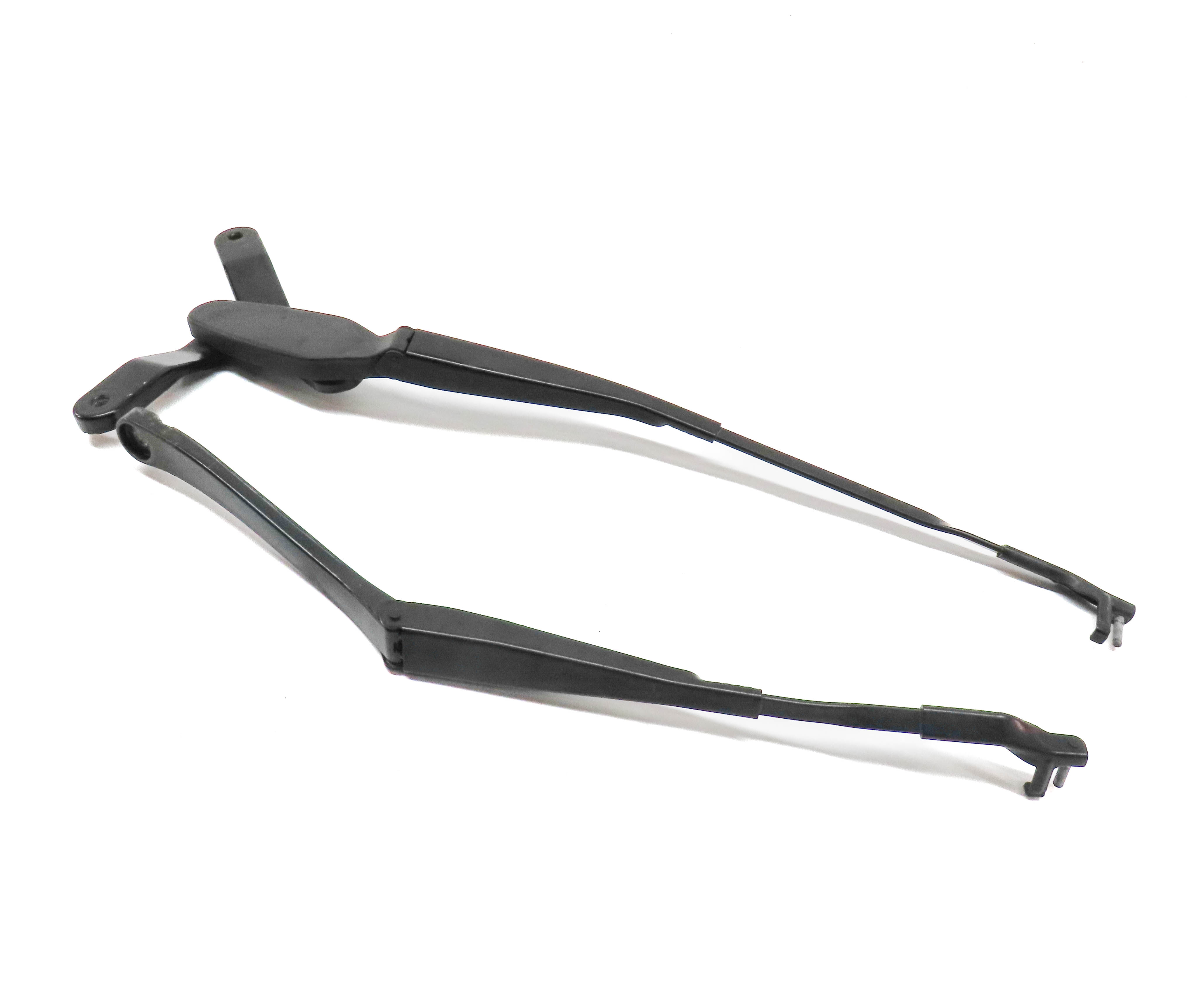2010 MERCEDES E350 E63 (W212) FRONT LEFT & RIGHT WINDSHIELD WIPER ARM SET/2 — exact item pictured